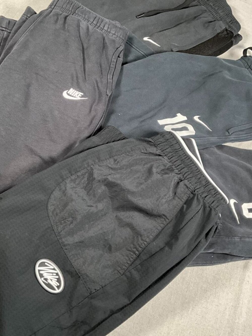 Mens Nike Dri-FIT Athletic Jogger Pants 5 Pair Loungewear Training Lot (Medium)